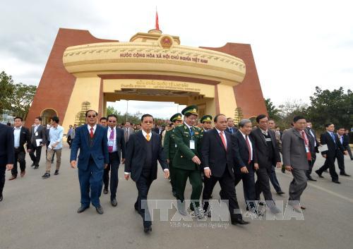 Khai trương mô hình 'một cửa, một lần dừng' tại Cửa khẩu Lao Bảo